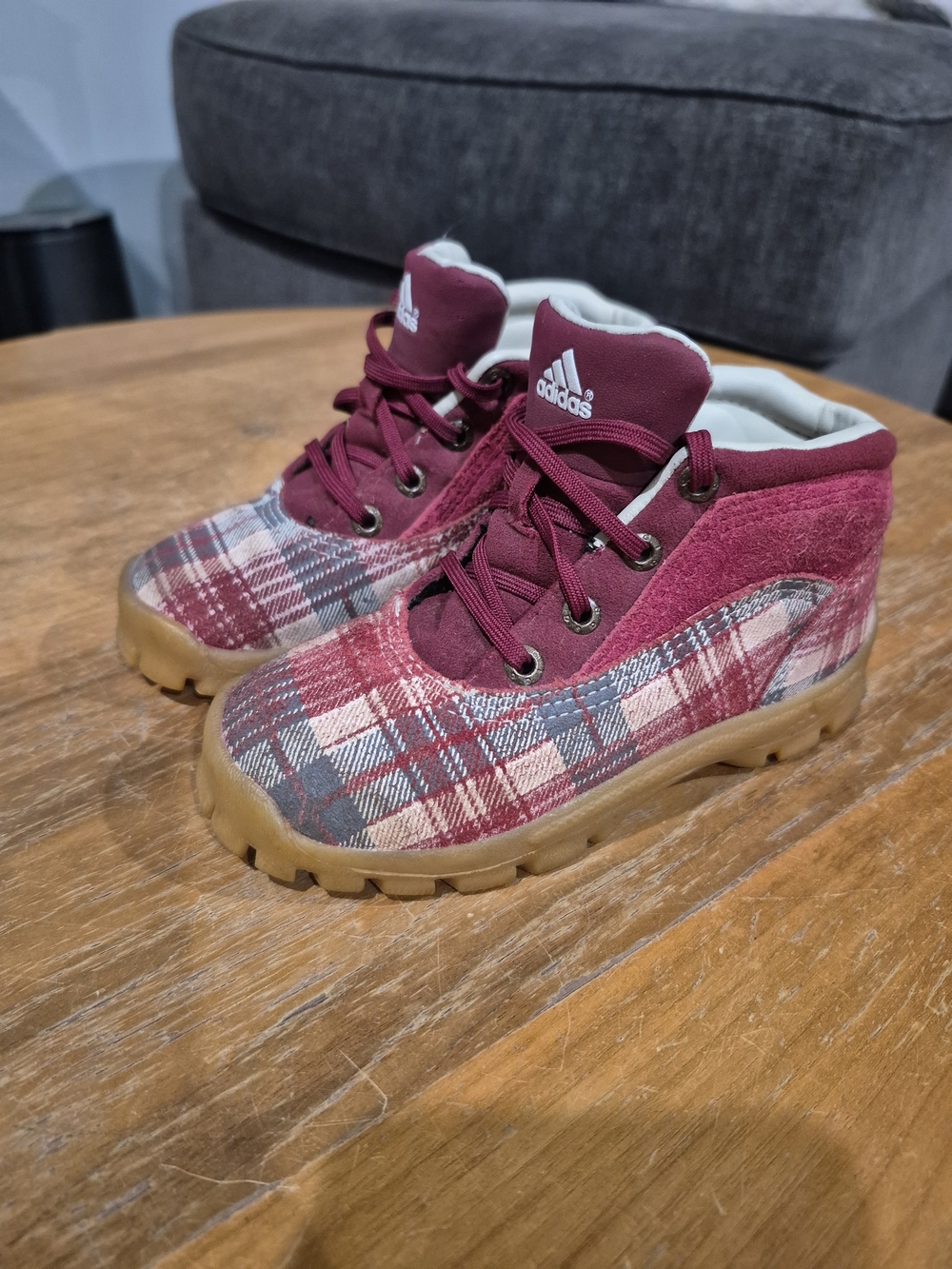 Adidas Kids Burgundy Plaid Outdoor Boots SIZE 8 Toddler